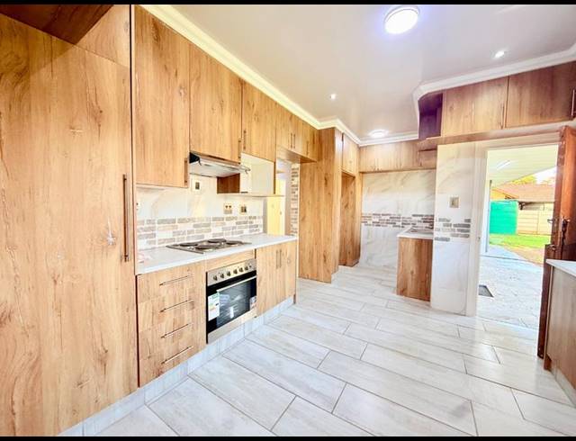 4 BEDROOM HOUSE FOR SALE IN THREE RIVERS